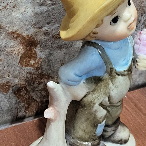 Vintage Norleans Boy and Girl Figurines Set of 3 - Picture 11 of 12